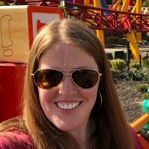 Meet your Posher, Hillery